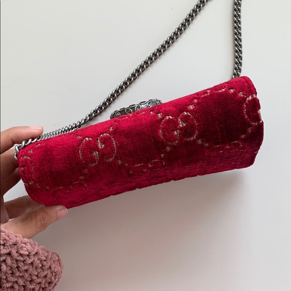 (Sold) Gucci Dionysus Super Mini in Red Velvet - Picture 3 of 6